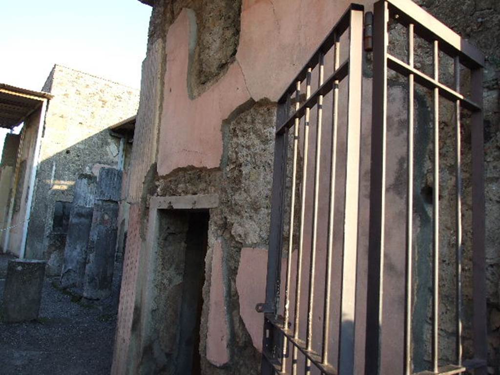 VI.9.6 Pompeii. December 2006. South wall of fauces, leading to atrium.