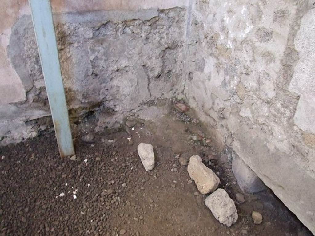 VI.9.6 Pompeii. March 2009. Room 2. South east corner.