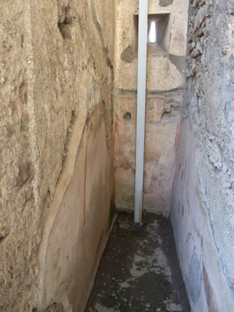 VI.9.6 Pompeii. March 2009. Room 15. On west side of atrium.