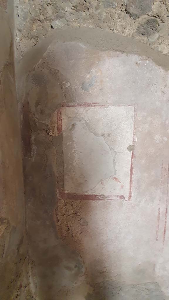 VI.10.1/19 Pompeii. July 2021. Fresco from east wall at north end.
Foto Annette Haug, ERC Grant 681269 DÉCOR.
