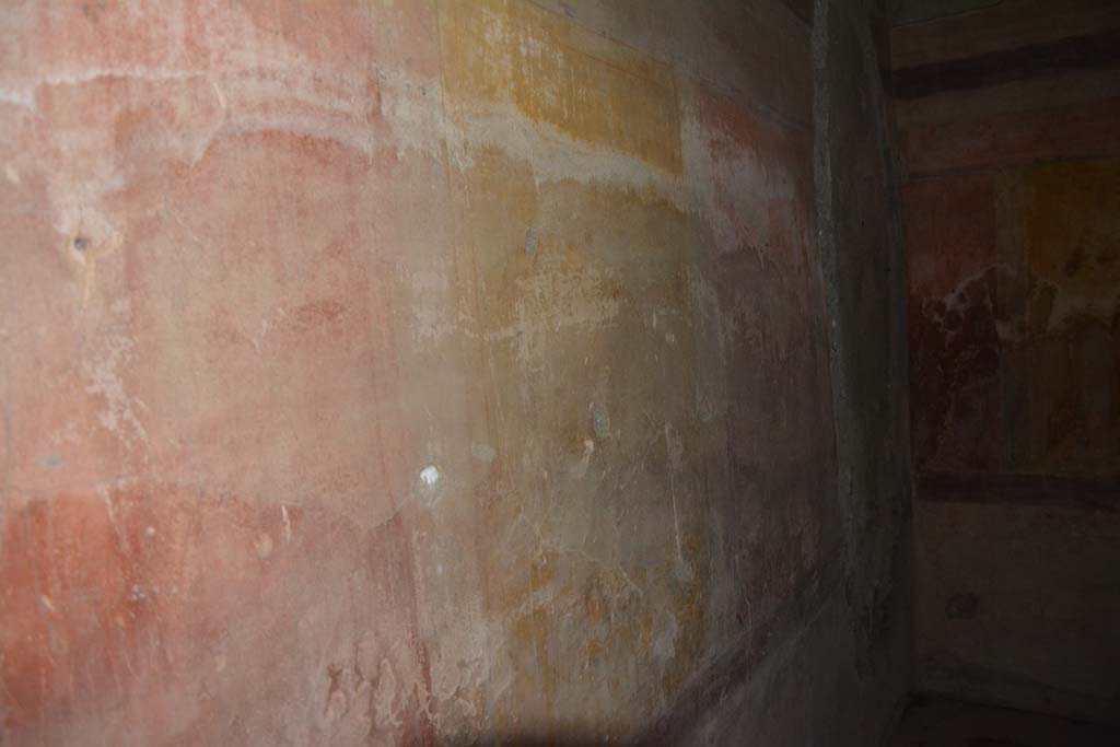 VI.11.10 Pompeii. October 2017. Room 44, looking west along south wall from doorway.
Foto Annette Haug, ERC Grant 681269 DÉCOR