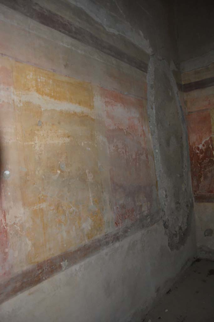 VI.11.10 Pompeii. October 2017. Room 44, looking west along south wall.
Foto Annette Haug, ERC Grant 681269 DÉCOR