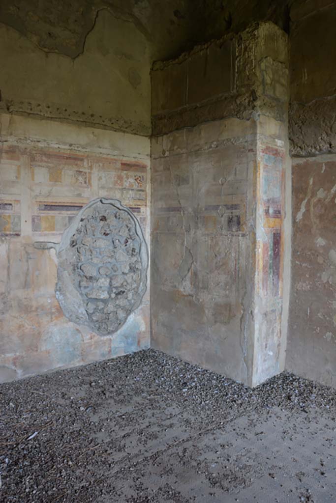VI.11.10 Pompeii. October 2017. Room 46, north-east corner of bed alcove.
Foto Annette Haug, ERC Grant 681269 DÉCOR