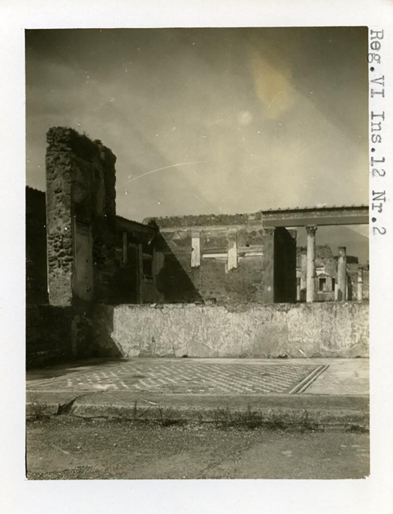 VI.12.2 Pompeii. pre-1937-39. Looking north-west towards tablinum 33 with its mosaic floor.
Photo courtesy of American Academy in Rome, Photographic Archive. Warsher collection no. 1417.