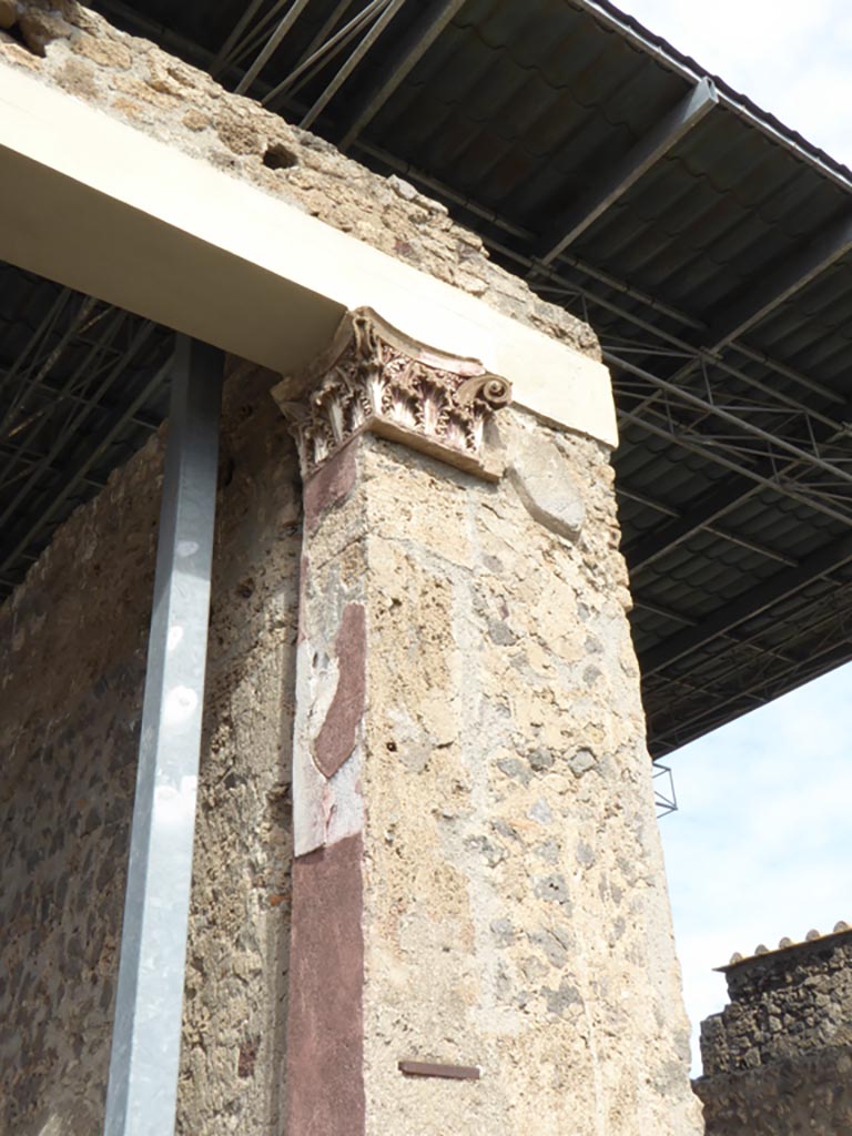 VI.12.2 Pompeii. September 2015. Pilaster at east end of Exedra.
Foto Annette Haug, ERC Grant 681269 DÉCOR.
