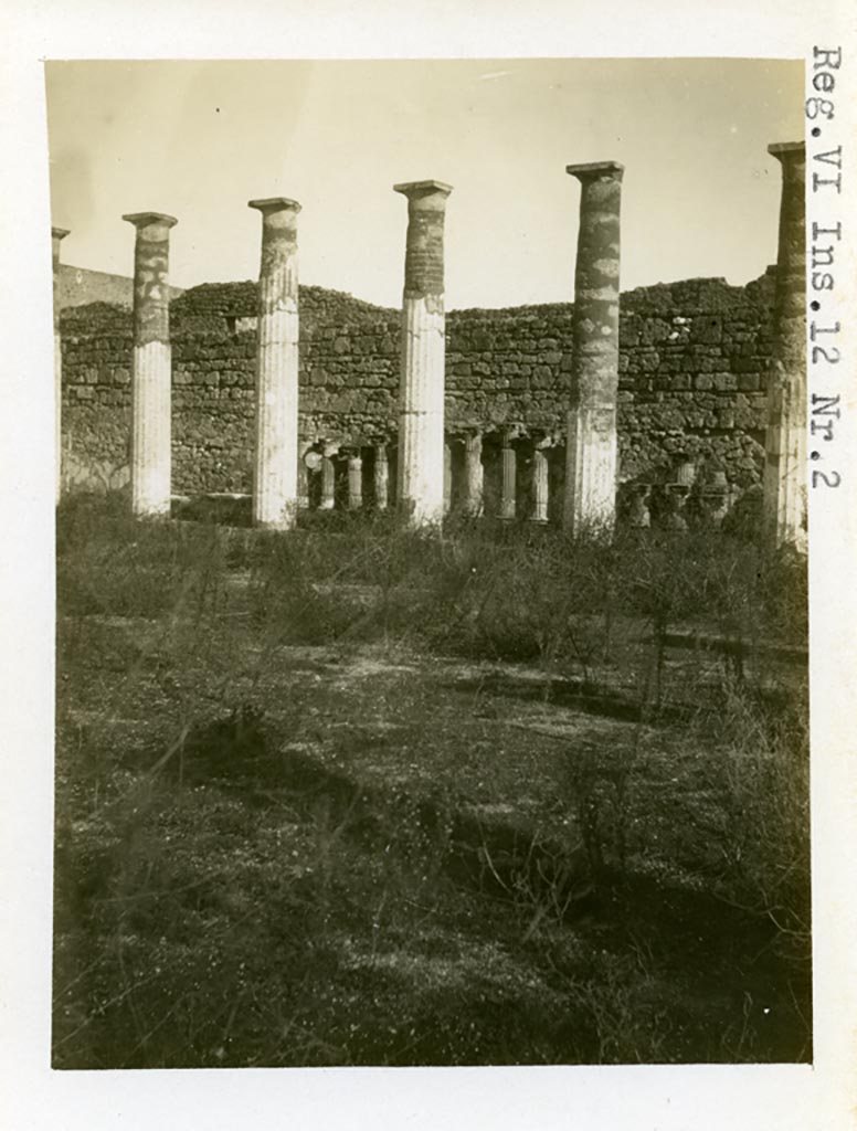 VI.12.2 Pompeii. pre-1937-39. Looking north-east across the rear peristyle.
Photo courtesy of American Academy in Rome, Photographic Archive. Warsher collection no. 1421.