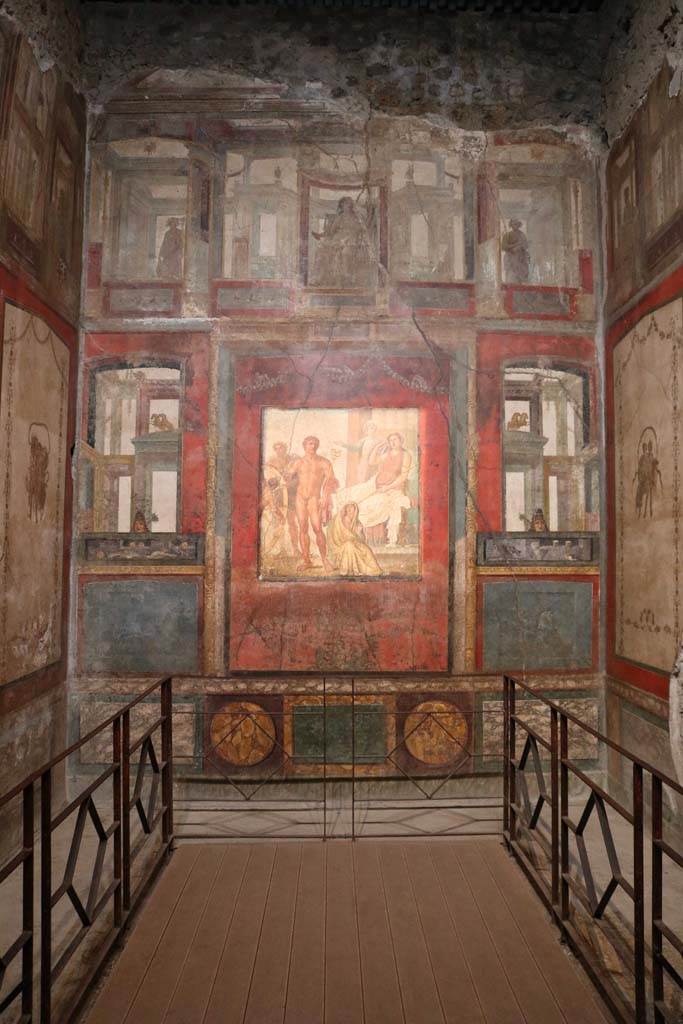 VI.15.1 Pompeii. December 2018. East wall of exedra. Photo courtesy of Aude Durand.