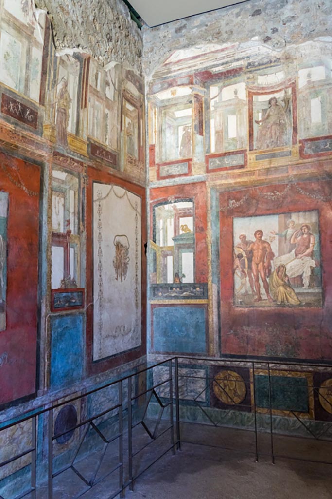 VI.15.1 Pompeii. August 2023. North-east corner of exedra. Photo courtesy of Johannes Eber.