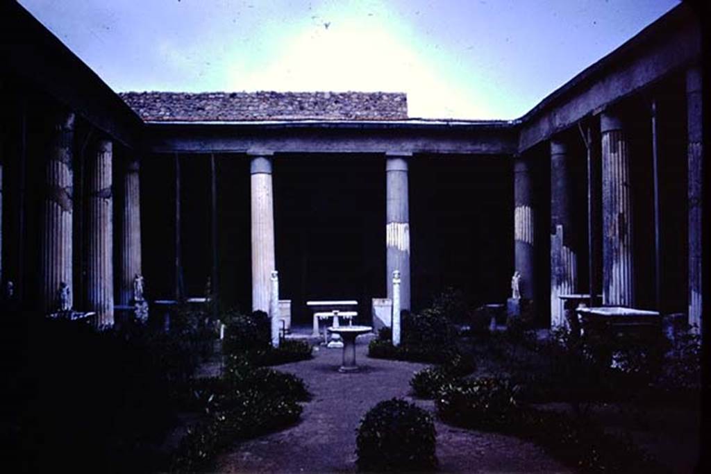 VI.15.1 Pompeii. 1955. Looking towards north end of garden area. Photo by Stanley A. Jashemski.
Source: The Wilhelmina and Stanley A. Jashemski archive in the University of Maryland Library, Special Collections (See collection page) and made available under the Creative Commons Attribution-Non Commercial License v.4. See Licence and use details.
J55f0480 and 497