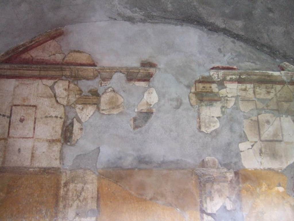 VI.16.7 Pompeii. May 2006. Room R, oecus. Upper west wall.