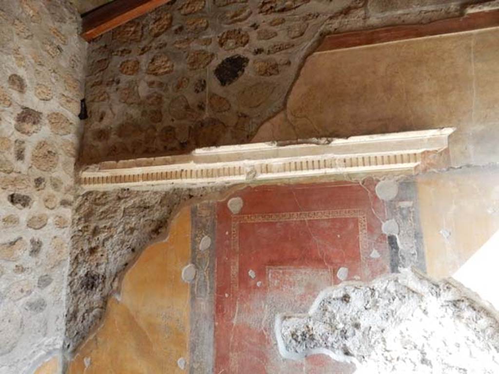 VI.16.7 Pompeii. May 2016. Room C, south-east corner and south wall. Photo courtesy of Buzz Ferebee.