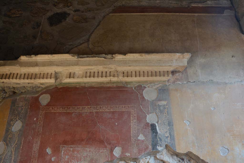 VI.16.7 Pompeii. March 2019. Cubiculum C, upper south wall with cornice, after conservation.
Foto Annette Haug, ERC Grant 681269 DÉCOR.