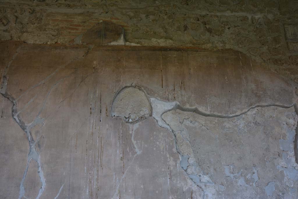 VI.16.7 Pompeii. March 2019. South wall of portico.
Foto Annette Haug, ERC Grant 681269 DÉCOR.