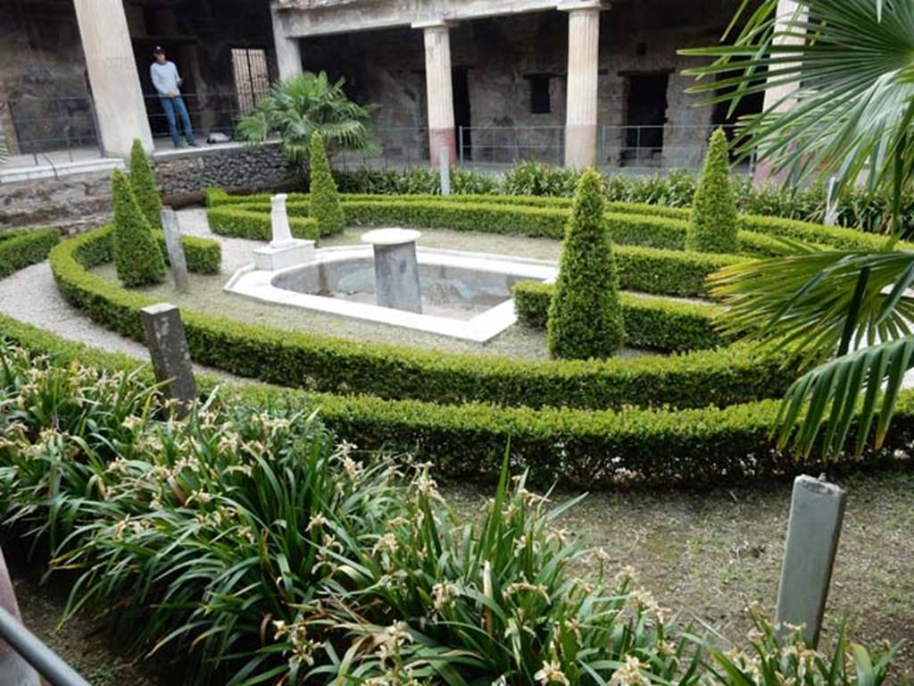 VI.16.7 Pompeii. May 2016. Looking north-west across garden area from south-east corner. Photo courtesy of Buzz Ferebee.