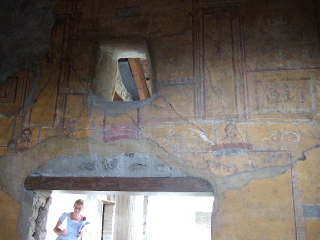 VI.16.7 Pompeii. May 2006. Room N, upper north wall, above doorway.