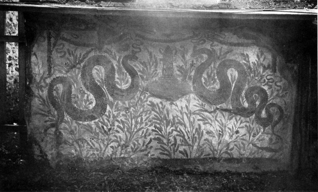 VI.16.40 Pompeii. 1930s. Lararium on west wall.
See Boyce G. K., 1937. Corpus of the Lararia of Pompeii. Rome: MAAR 14. (p.59, no.230, and Pl.27,1)