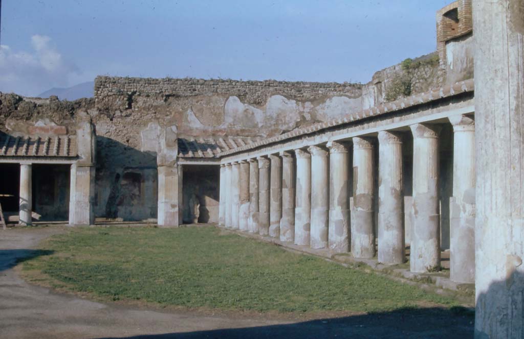 VII.1.8, Pompeii. 4th December 1971. Looking north along east side of gymnasium of Baths.
Photo courtesy of Rick Bauer, from Dr George Fay’s slides collection.