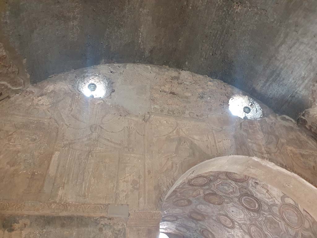 VII.1.8 Pompeii. July 2021. Looking towards upper west wall in men’s changing room 2.
Foto Annette Haug, ERC Grant 681269 DÉCOR