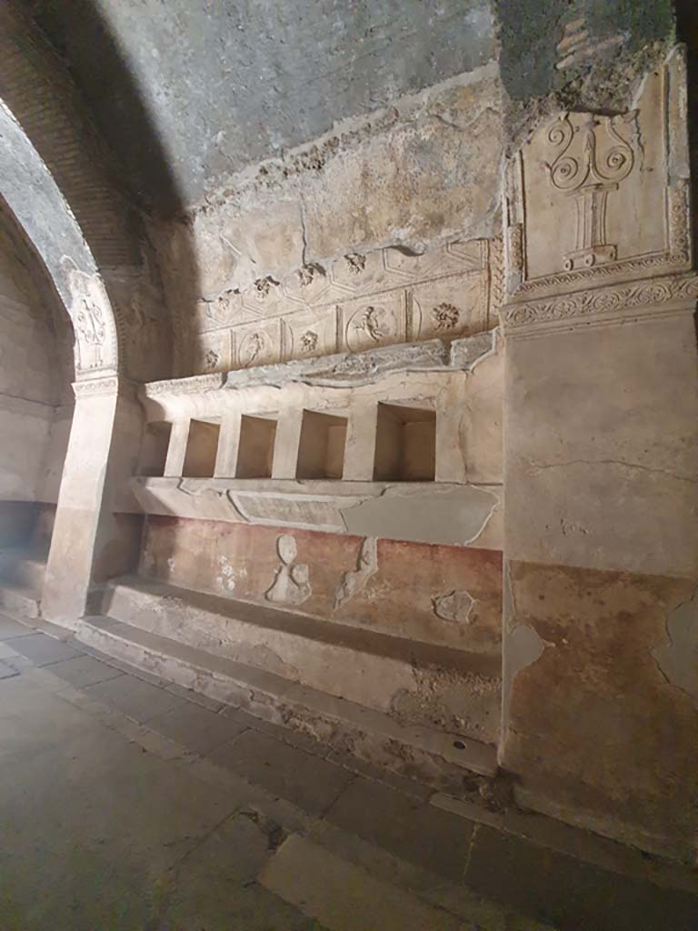 VII.1.8 Pompeii. July 2021. Looking east along centre of south wall.
Foto Annette Haug, ERC Grant 681269 DÉCOR