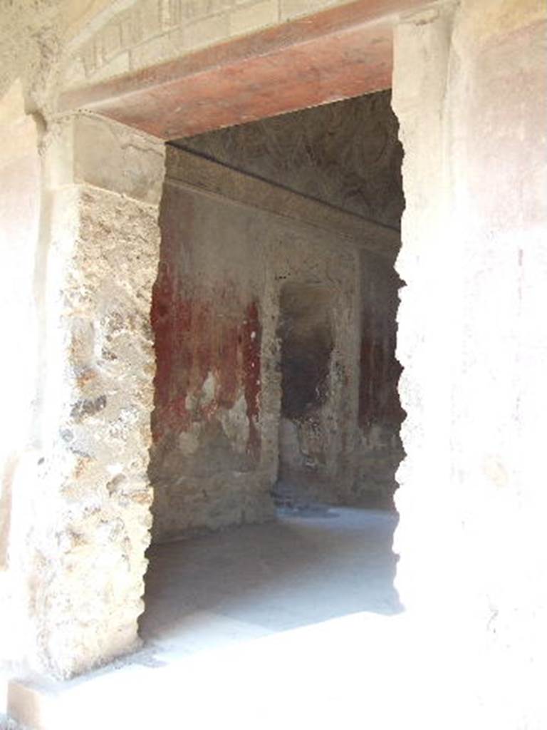 VII.1.8 Pompeii. September 2005. Entrance to vestibule 1 from portico B.