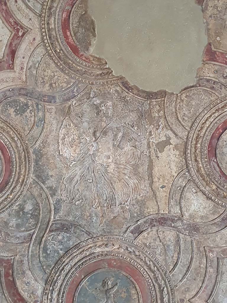 VII.1.8 Pompeii. July 2021. Detail of stucco from ceiling in vestibule 1.
Foto Annette Haug, ERC Grant 681269 DÉCOR