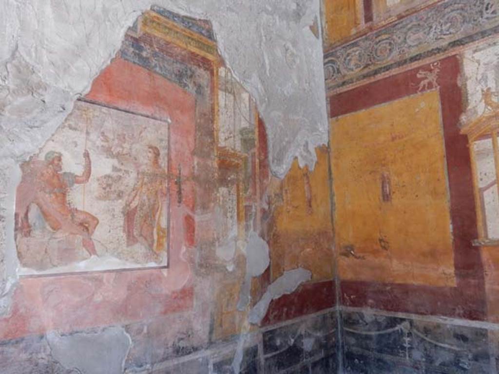 VII.1.47 Pompeii, May 2018. Exedra 10, looking towards north-west corner. Photo courtesy of Buzz Ferebee.