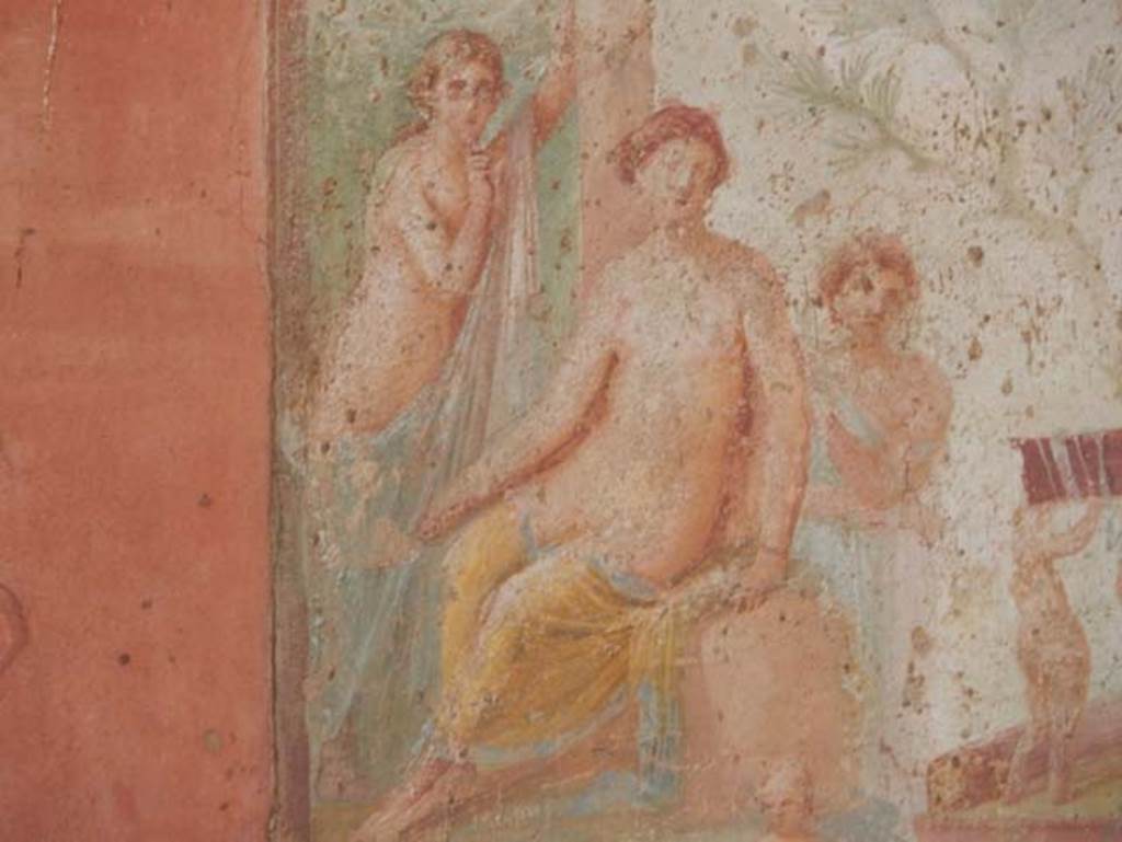 VII.1.47 Pompeii. May 2017. Exedra 10, detail of Omphale and attendants from central painting on north wall.
Photo courtesy of Buzz Ferebee.