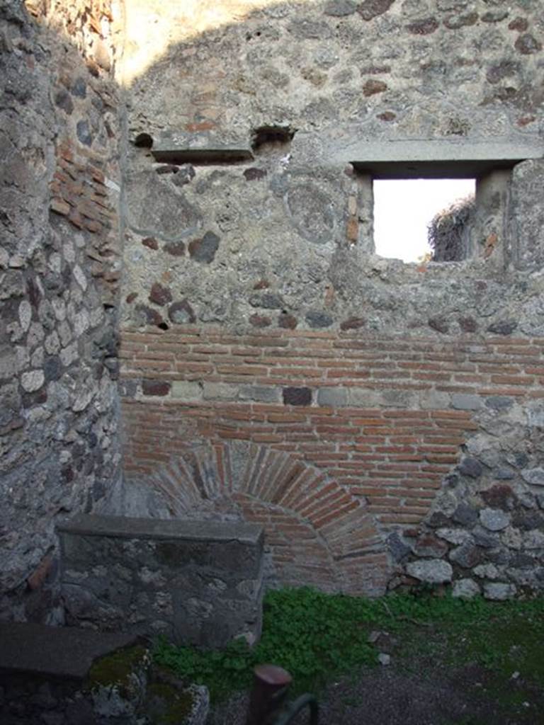 VII.4.48 Pompeii. December 2007. Room 7. Kitchen.