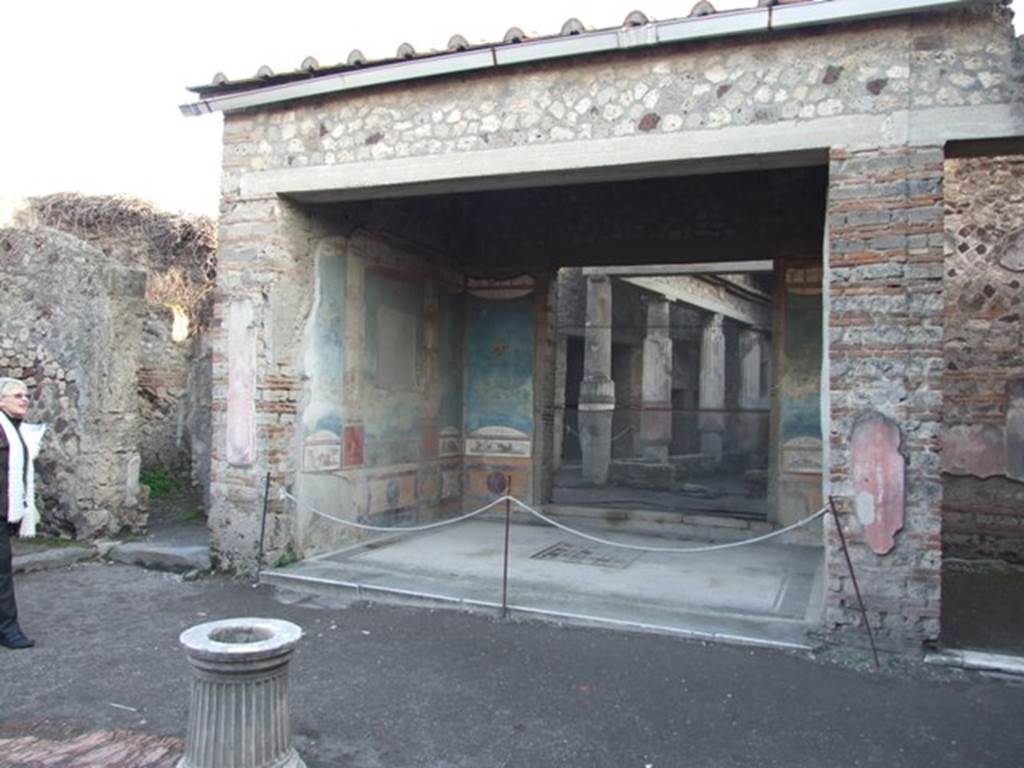 VII.4.48 Pompeii. December 2007. Room 11. Tablinum from Atrium.