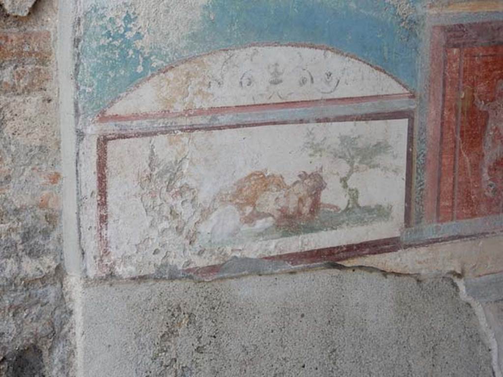 VII.4.48 Pompeii. May 2015. Room 11, detail from east wall of tablinum.
Photo courtesy of Buzz Ferebee.