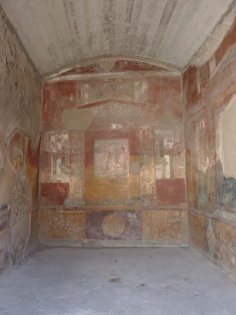 VII.4.48 Pompeii. October 2014. Room 18, looking towards east wall.
Foto Annette Haug, ERC Grant 681269 DÉCOR.