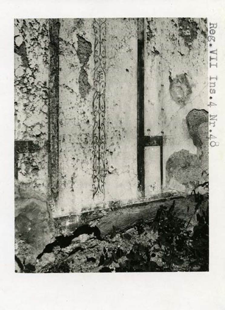 Wrongly identified as from VII.4.48 Pompeii. Pre-1937-39. (We think this may be a wall in our room 6 in VII.3.30).
Photo courtesy of American Academy in Rome, Photographic Archive. Warsher collection no. 1814
(Our thanks to Pim Allison for saying she was 99% certain that this was not from VII.4.48.)