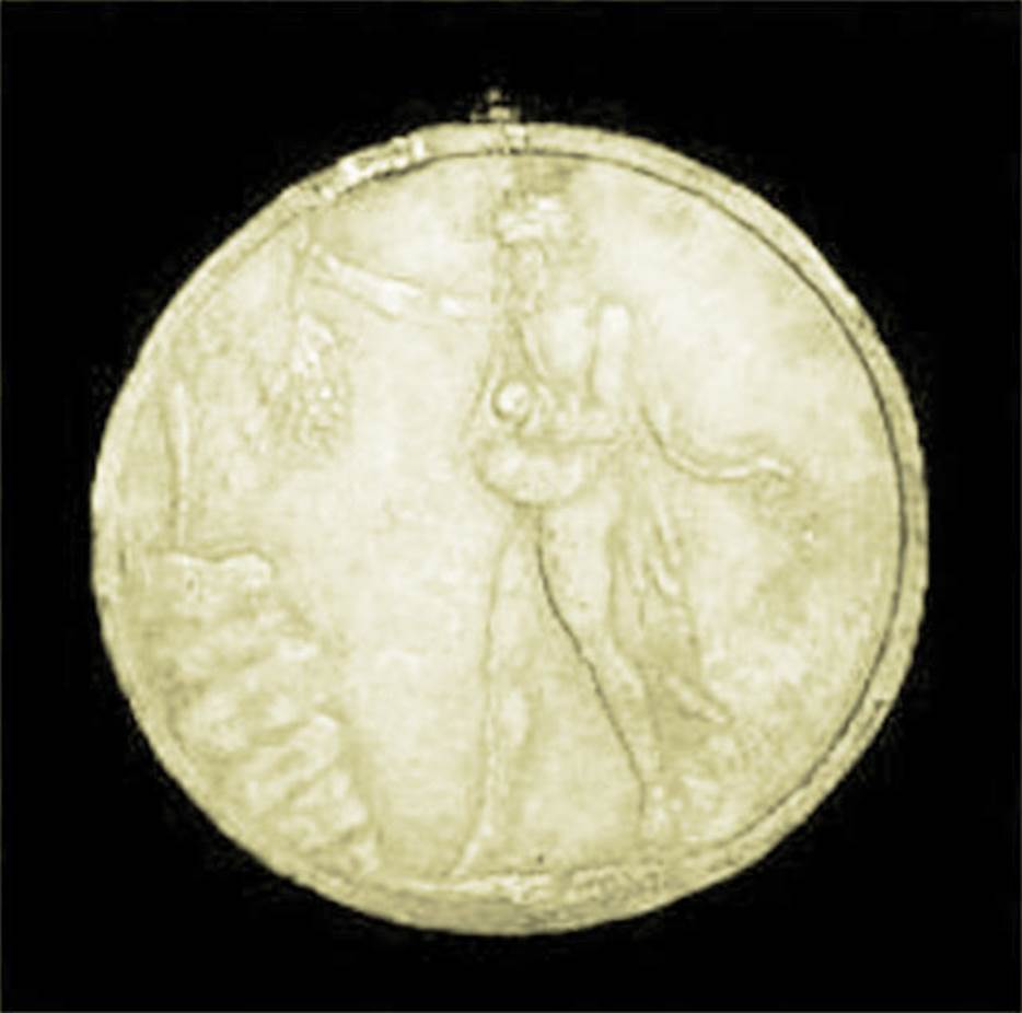 VII.4.59 Pompeii. Peristyle o, double sided oscillum (side B) with bearded satyr offering grapes.
Now in Naples Archaeological Museum. Inventory number 6643.