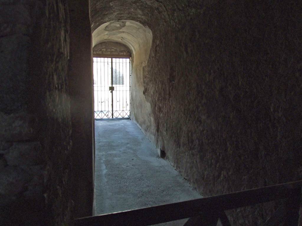 VII.5.2 Pompeii. December 2007. Looking north to entrance (17) along corridor (16) from inside Forum Baths.