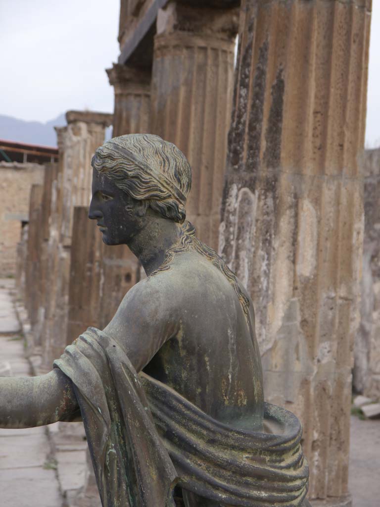 VII.7.32, Pompeii. September 2018. Detail of statue of Apollo.
Foto Anne Kleineberg, ERC Grant 681269 DÉCOR.