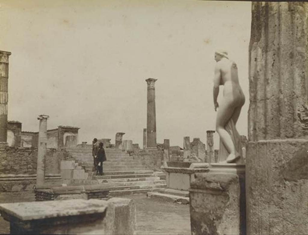 VII.7.32 Pompeii. 1905.
Looking north-east towards steps from south portico near base with statue of Aphrodite. Photo courtesy of Rick Bauer.