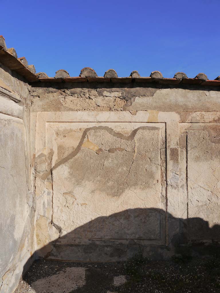 VII.7.32, Pompeii. September 2018. Looking towards north wall in north-west corner.
Foto Anne Kleineberg, ERC Grant 681269 DÉCOR.