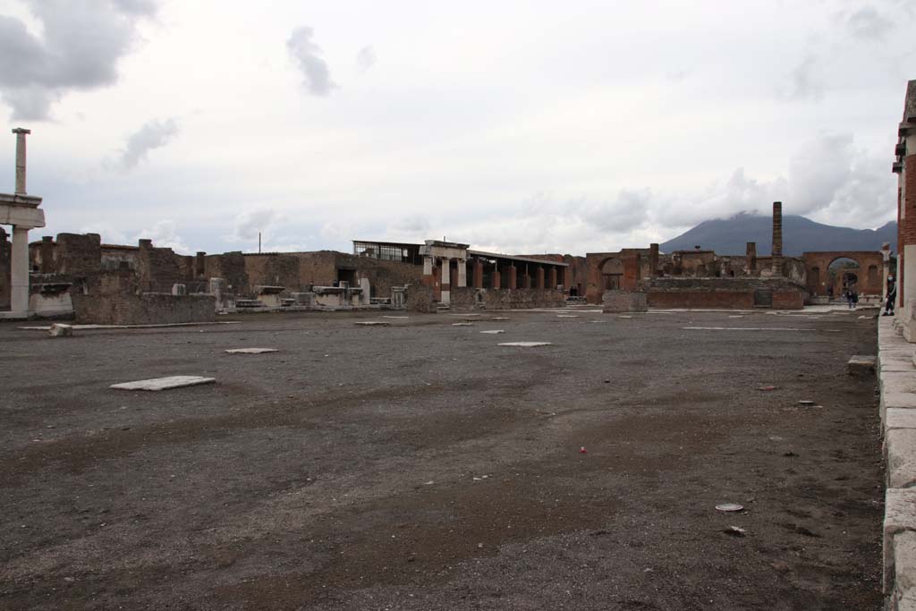 VII.8 Pompeii Forum. October 2020.
Looking north along the east side, on right, towards north-west side, in the year of the pandemic. Photo courtesy of Klaus Heese.