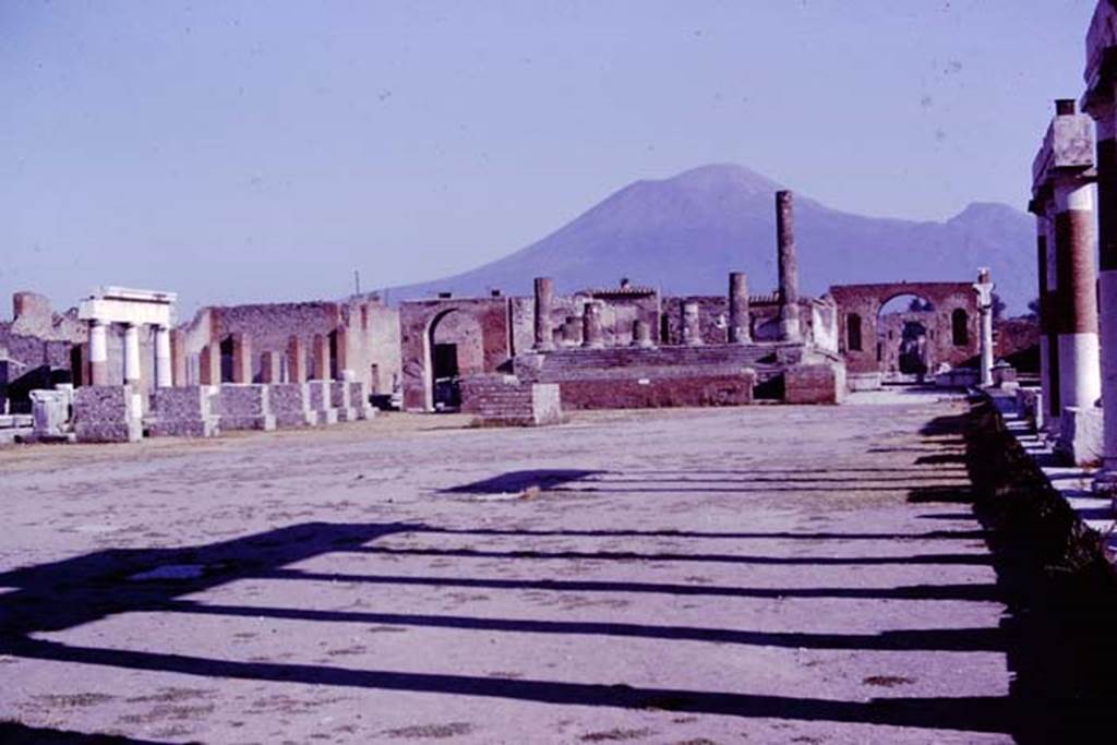 VII.8 Pompeii Forum, 1966. Looking north along east side. Photo by Stanley A. Jashemski.
Source: The Wilhelmina and Stanley A. Jashemski archive in the University of Maryland Library, Special Collections (See collection page) and made available under the Creative Commons Attribution-Non Commercial License v.4. See Licence and use details. J66f0535
