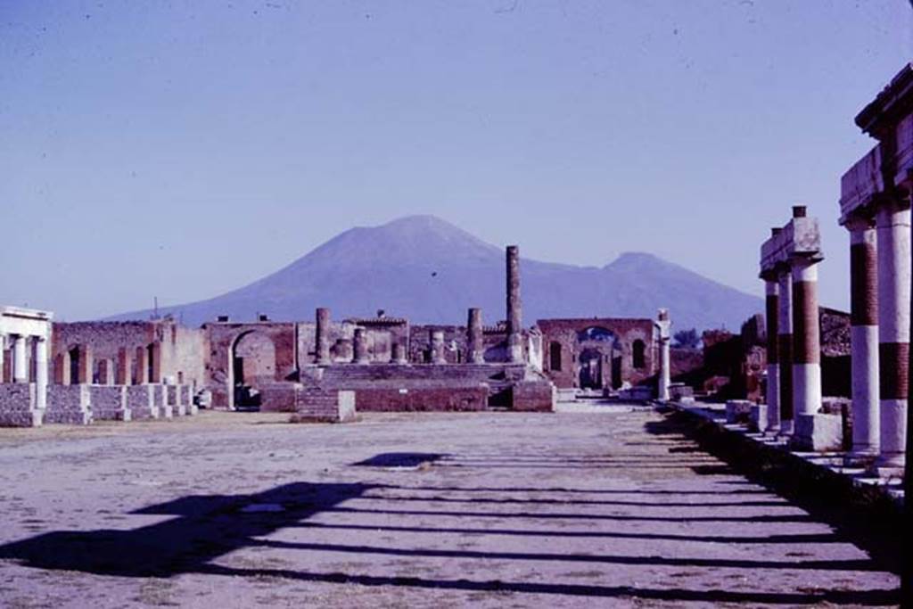 VII.8 Pompeii Forum, 1966. Looking north along east side. Photo by Stanley A. Jashemski.
Source: The Wilhelmina and Stanley A. Jashemski archive in the University of Maryland Library, Special Collections (See collection page) and made available under the Creative Commons Attribution-Non Commercial License v.4. See Licence and use details. J66f0543
