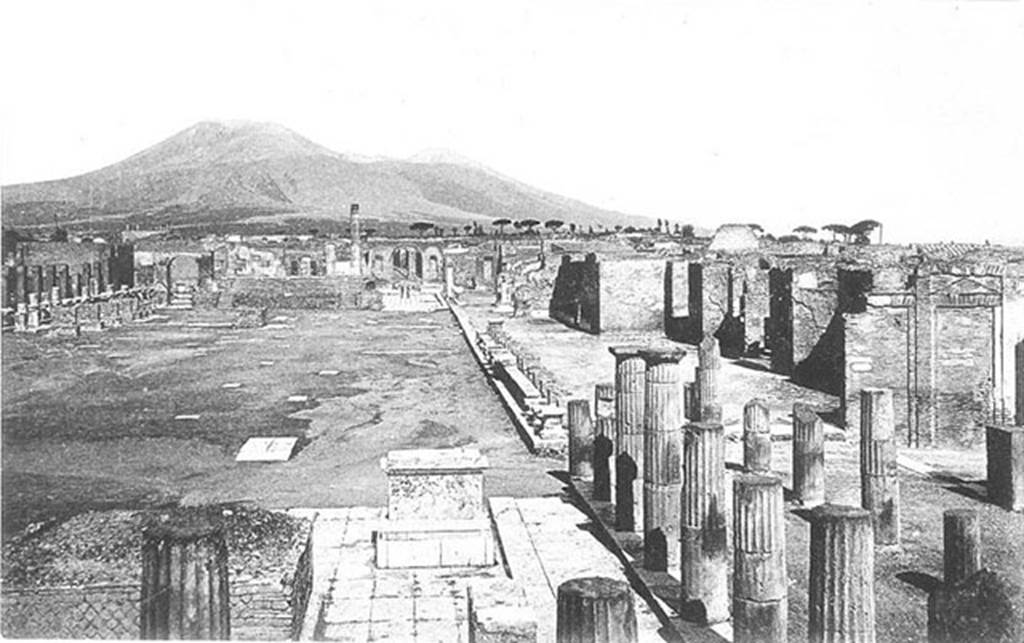 VII.8 Pompeii Forum. Old postcard. Looking north along the east side.
Photo courtesy of Rick Bauer.