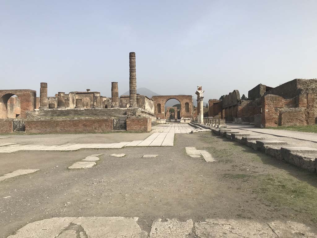 VII.8.00 Pompeii. April 2019. Looking north along east side of Forum. Photo courtesy of Rick Bauer.