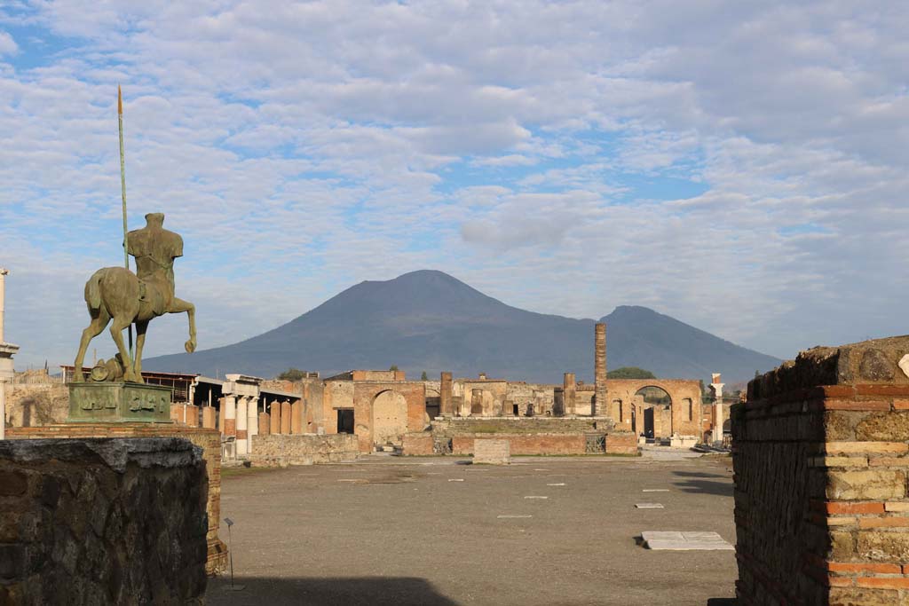 VII.8.00 Pompeii Forum. December 2018. Looking north from south side. Photo courtesy of Aude Durand.