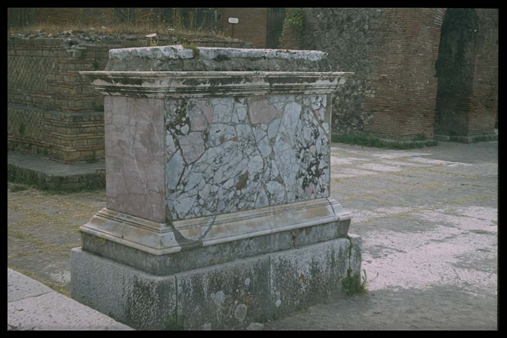 VII.8 Pompeii Forum. North side of inscribed marble base for figure on horse.
Photographed 1970-79 by Günther Einhorn, picture courtesy of his son Ralf Einhorn.