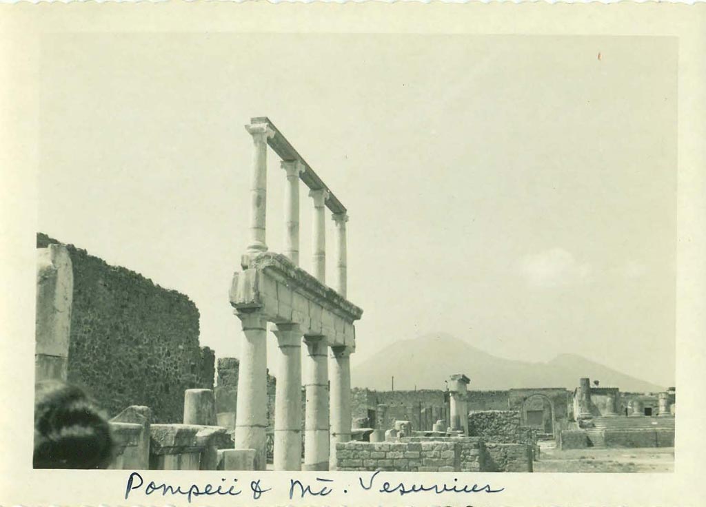 VII.8 Pompeii Forum. 1958 photograph.
Looking north along the west side towards the Temple of Jupiter. Photo courtesy of Rick Bauer.