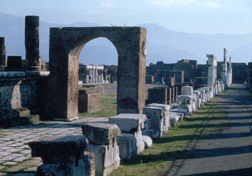 VII.8.00, Pompeii. 4th December 1971.
Looking south-east across Forum, from west end near Arch of Augustus in north-west corner.
Photo courtesy of Rick Bauer, from Dr George Fay’s slides collection.