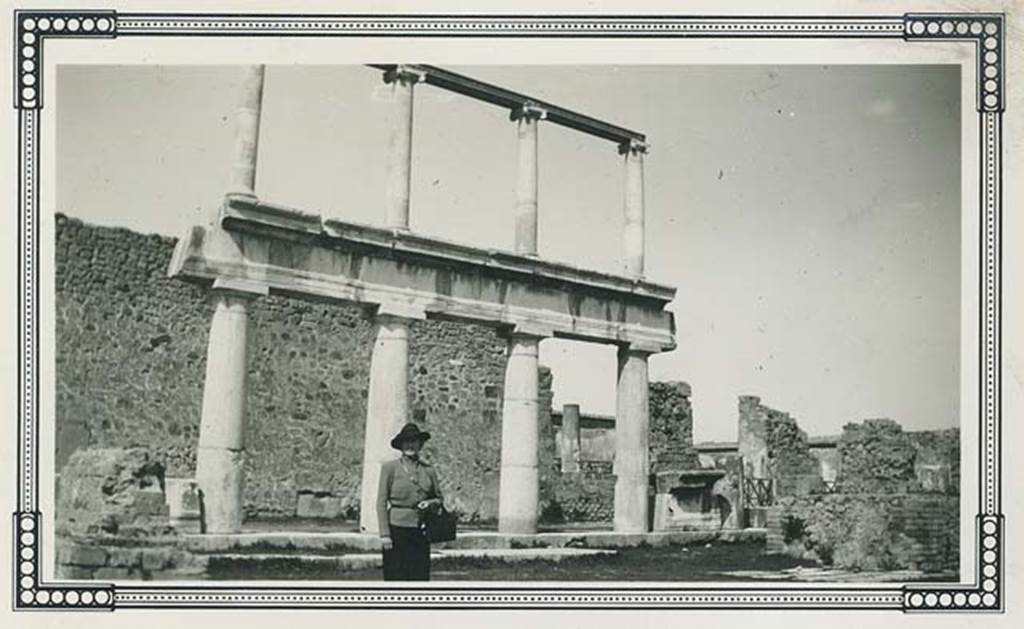 VII.8 Pompeii Forum. March 1939, a stop during a world cruise. Looking towards west side and two tier portico. Photo courtesy of Rick Bauer.