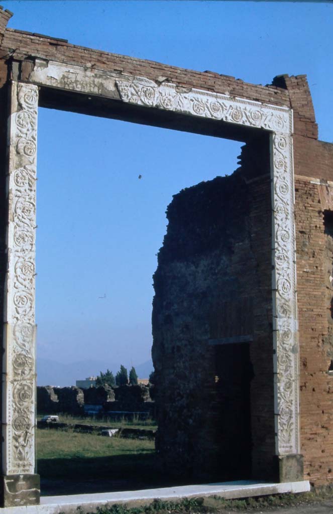 VII.9.1 Pompeii. 4th December 1971. Entrance 6.
Photo courtesy of Rick Bauer, from Dr.George Fay’s slides collection.