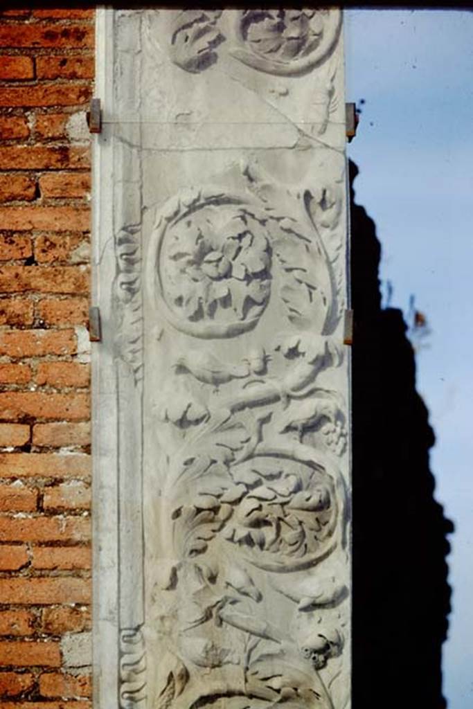 VII.9.1 Pompeii. 1991. Decoration from north side.
Source: The Wilhelmina and Stanley A. Jashemski archive in the University of Maryland Library, Special Collections (See collection page) and made available under the Creative Commons Attribution-Non Commercial License v.4. See Licence and use details. J91f0017