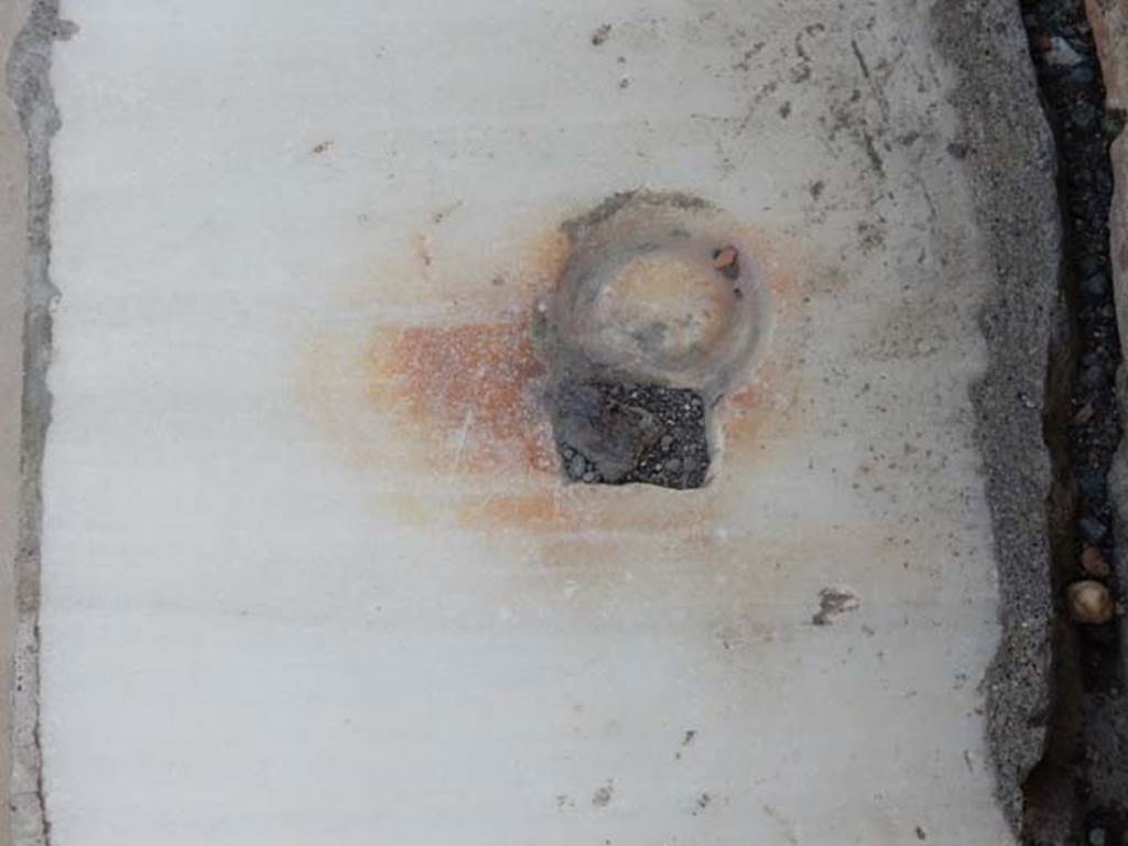 VII.9.2 Pompeii, May 2018. Detail of doorway. Photo courtesy of Buzz Ferebee.